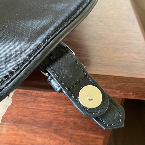 NWT Vera Bradley Slim Saddle cross Body Bag in northern lights pattern - Picture 10 of 12